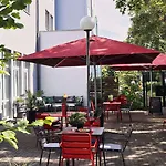 Ibis Hotel 3*