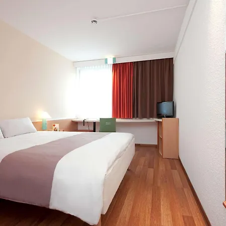Ibis 2*