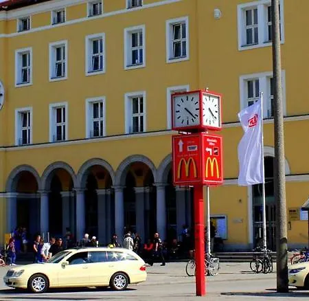 Готель Ibis